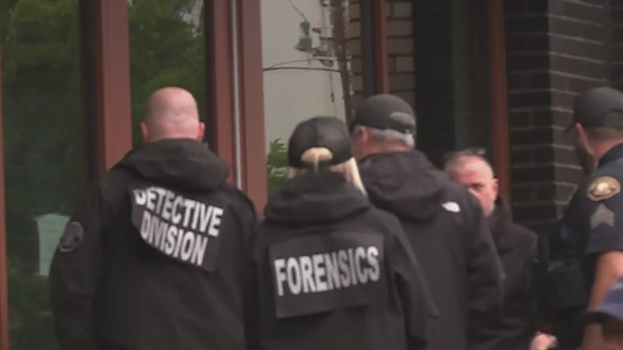 One dead after shooting in Southeast Portland apartment - AOL
