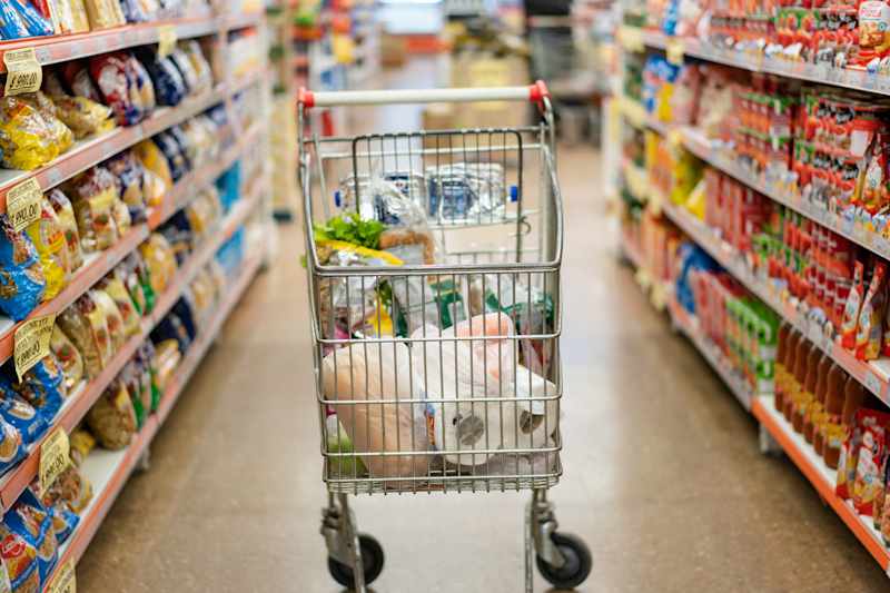 6 Unbelievably Rude Things People Can’t Stop Doing at the Grocery Store ...