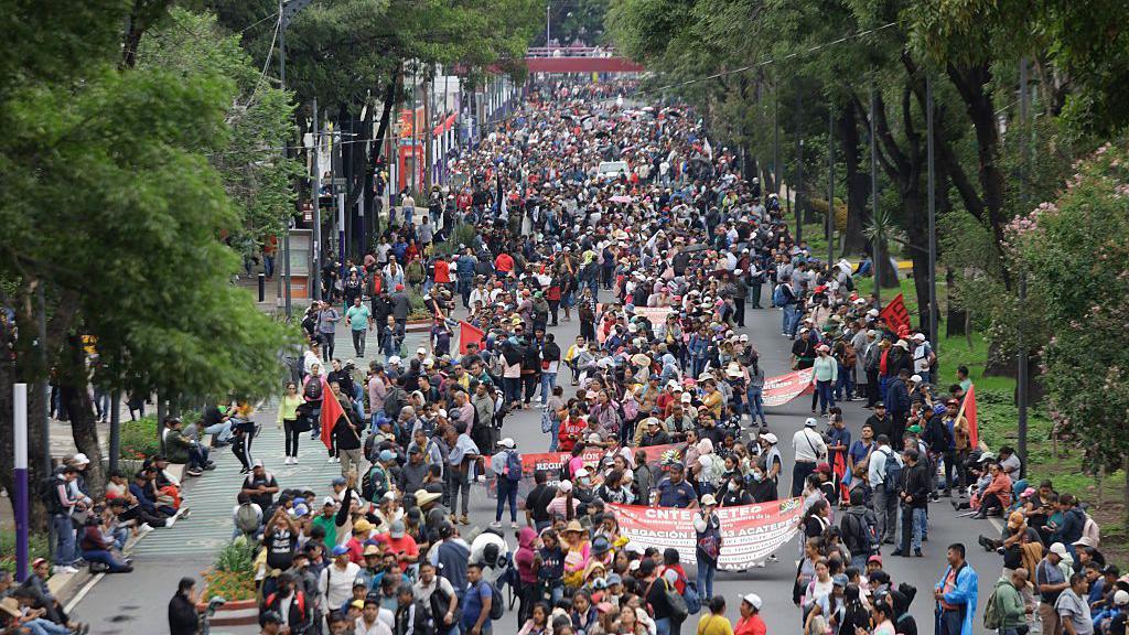 World Cup fever meets protest in Mexico City - AOL