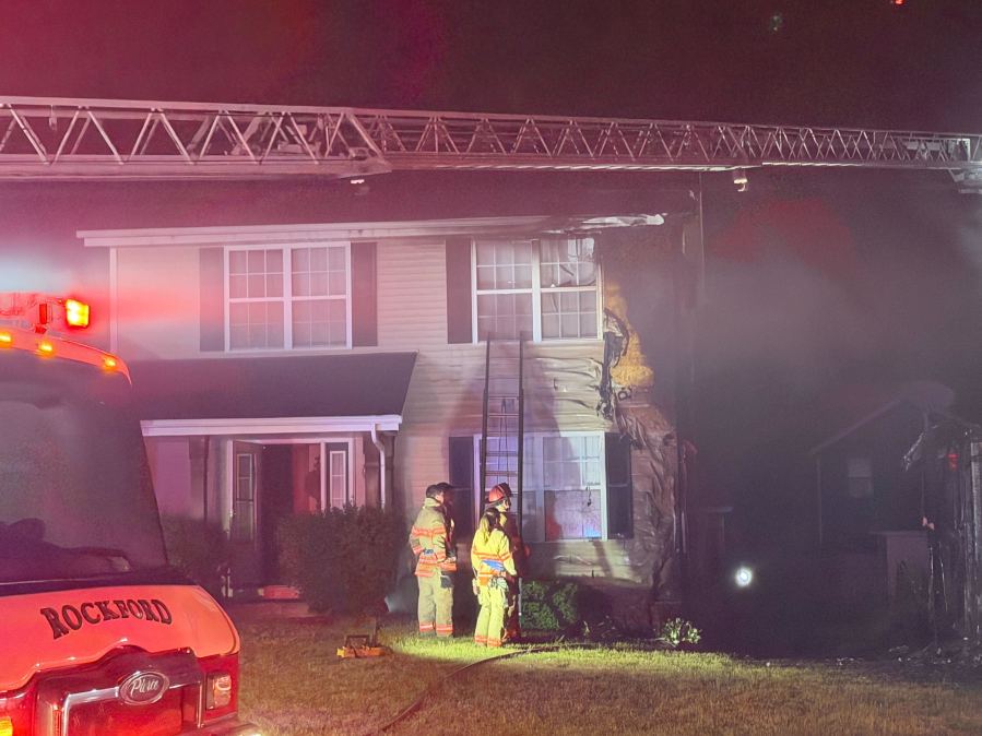 Rockford Fire battles two house fires early Thursday morning - AOL
