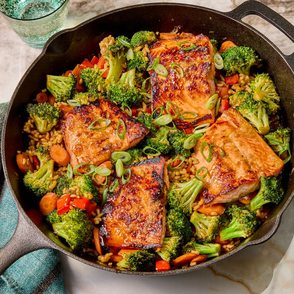 18 Anti-Inflammatory Dinners You Can Make in One Pan - AOL