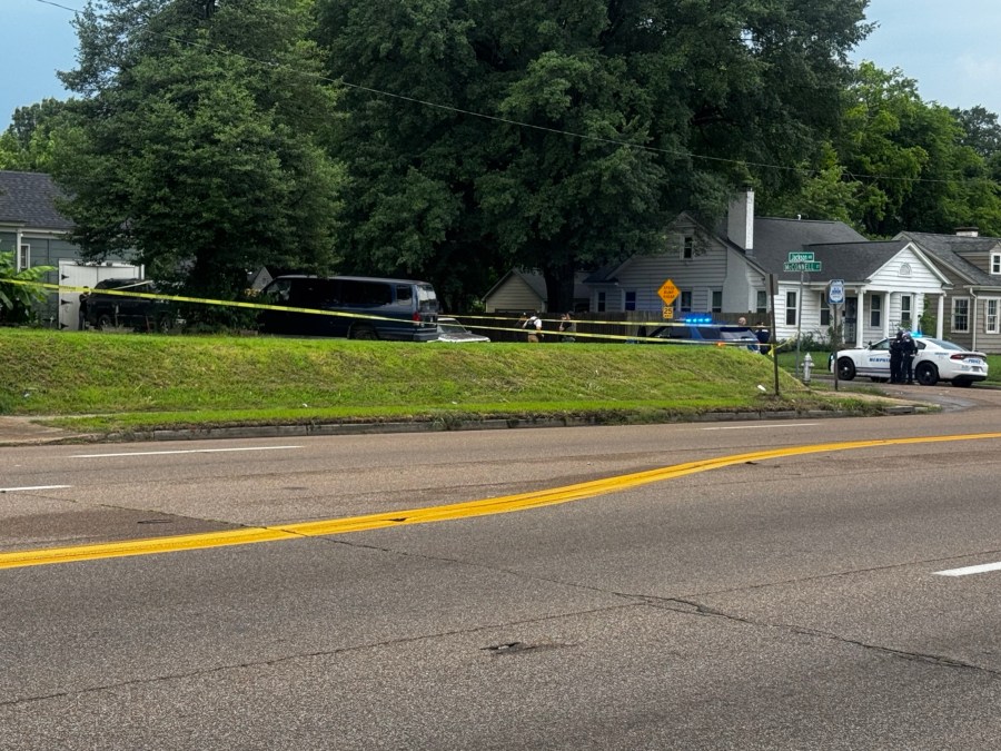 Man injured in North Memphis shooting - AOL