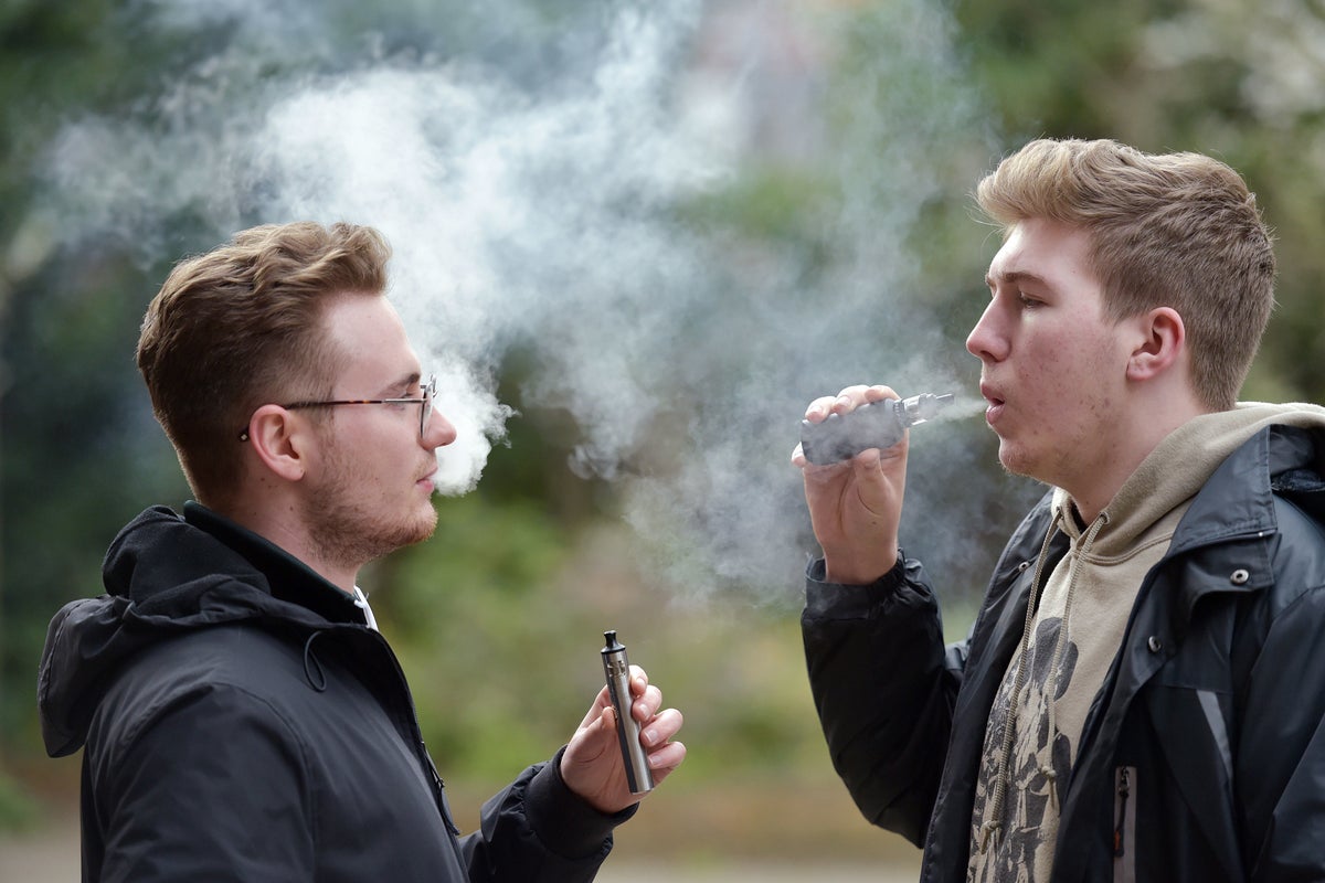 fruit flavored vapor cigarettes FDA announces first approval of fruit-flavored e-cigarettes for adults 2FIRSTS | Curaleaf Introduces Select