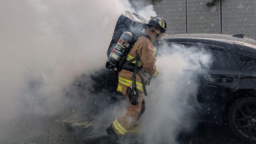 Fairfax County firefighters put out car fire after I-495 crash - AOL
