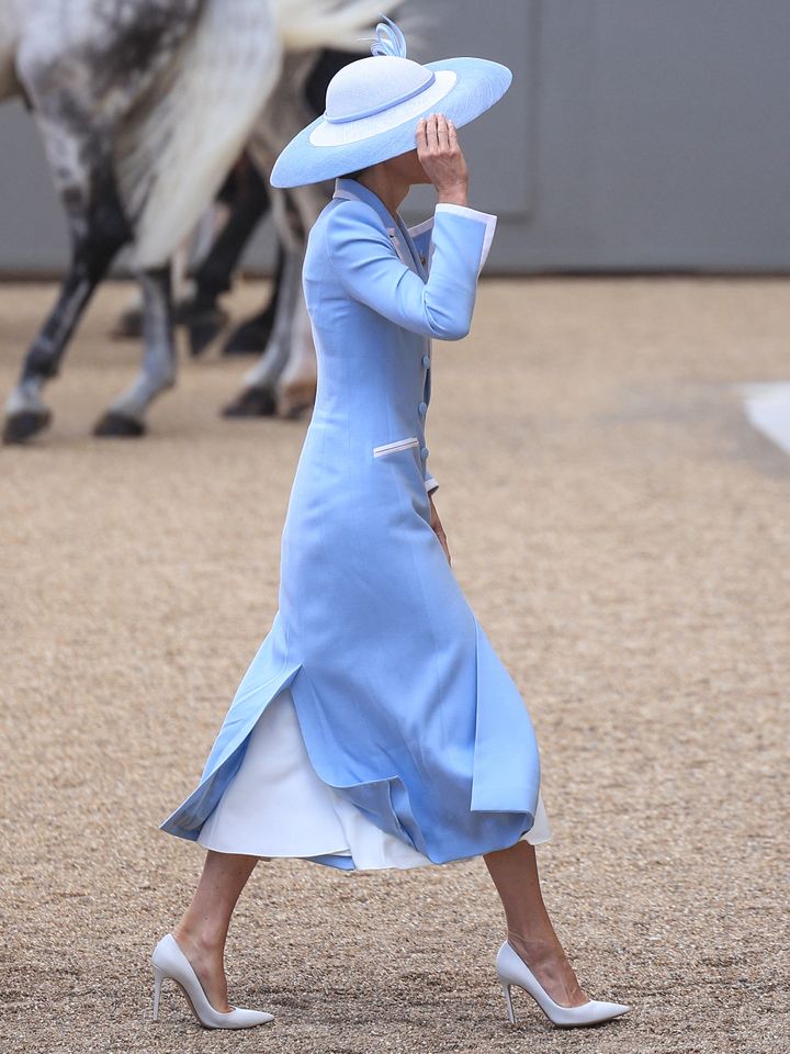kate middleton powder blue dress Light Blue Dress Kate Middleton Long Sleeve Dress Kate Middleton Looks  Beautiful In Blue Summer Dress