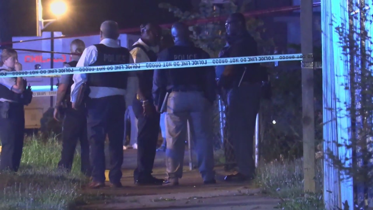 2 killed, 1 injured in overnight drive-by shooting in Englewood - AOL