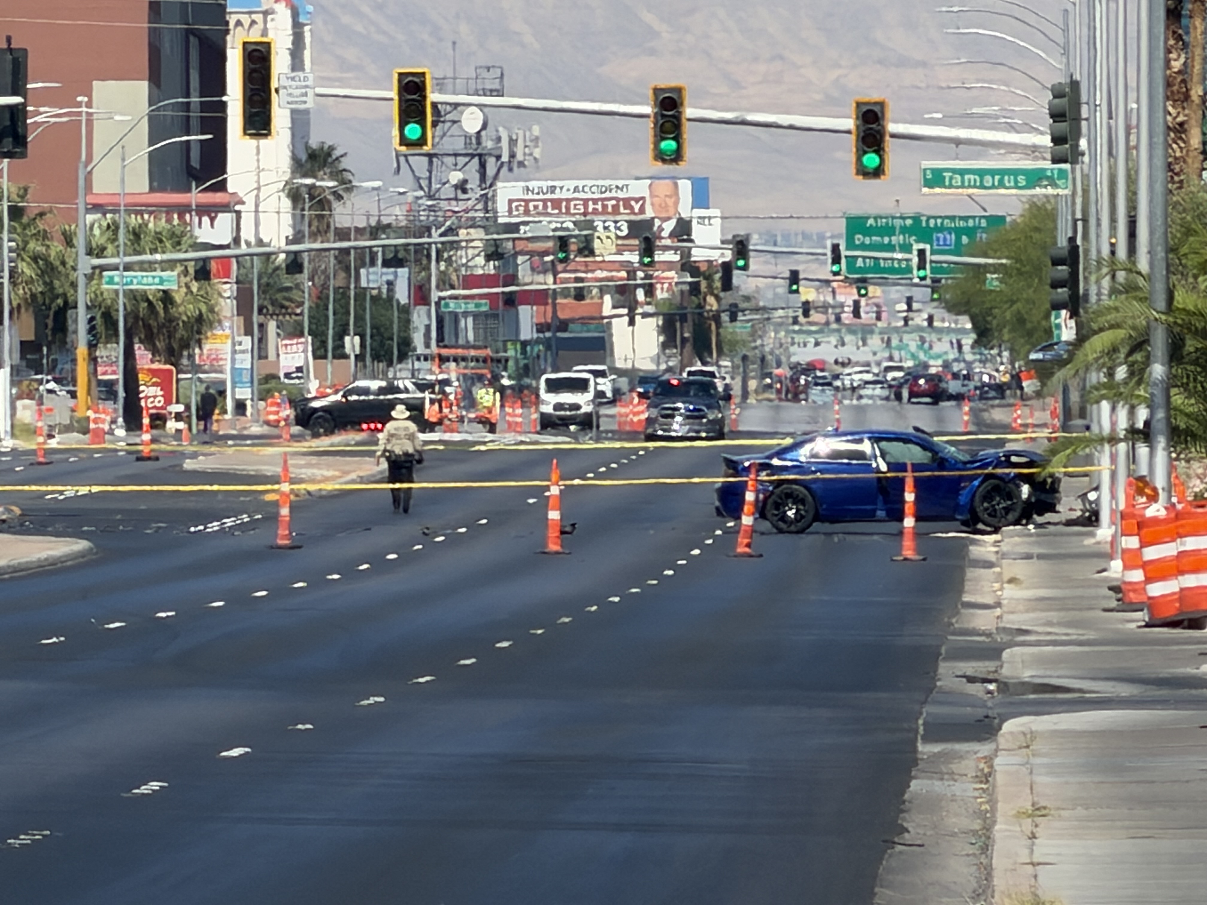Central Las Vegas valley crash leaves 1 dead - AOL