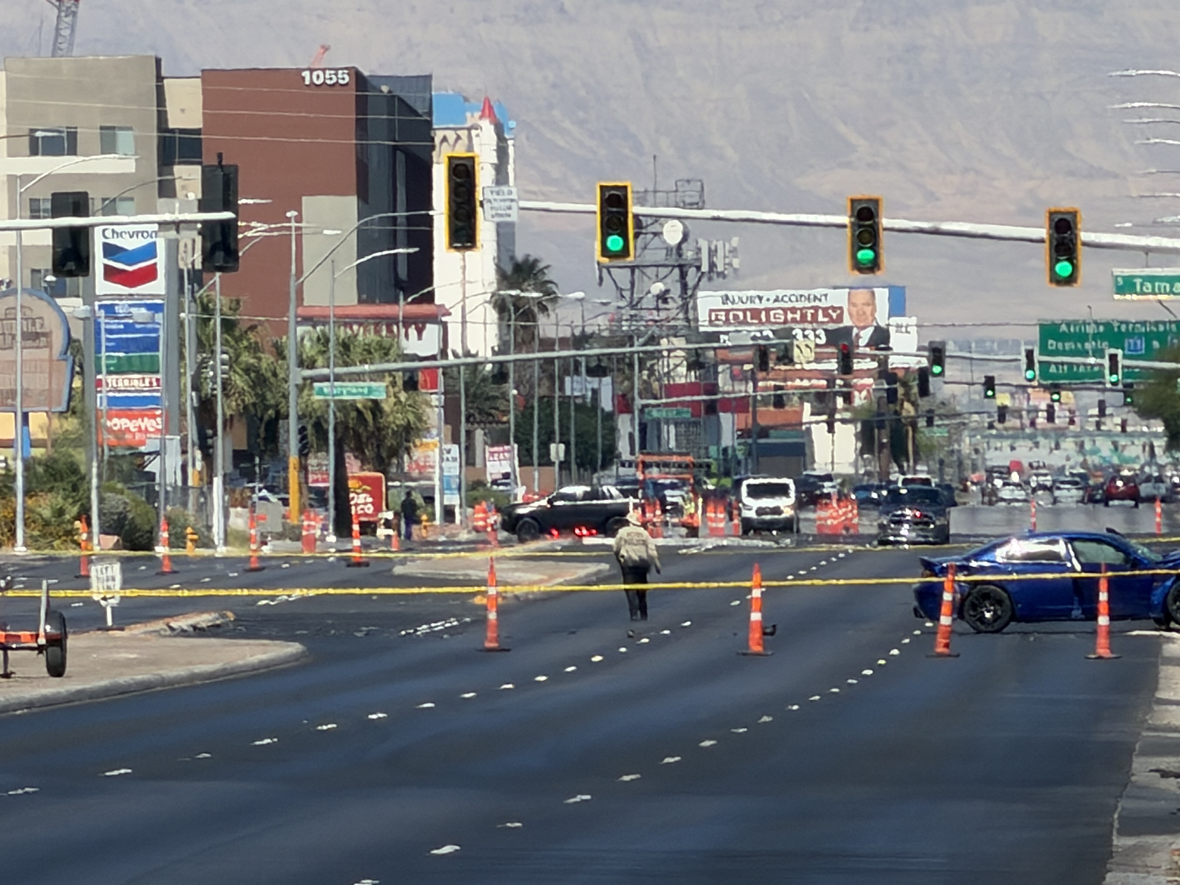 Central Las Vegas valley crash leaves 1 dead - AOL