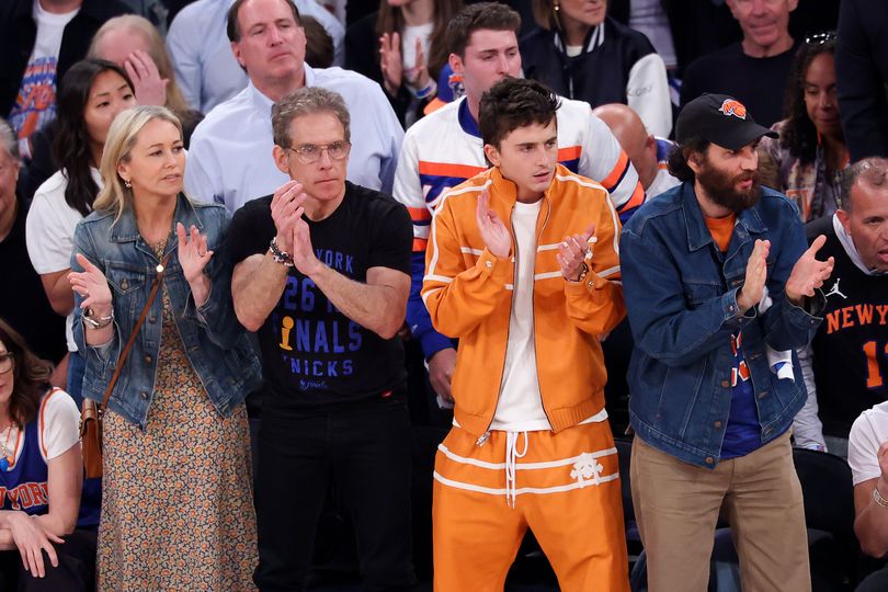 Ben Stiller comes away with unique souvenir from Knicks winning NBA ...