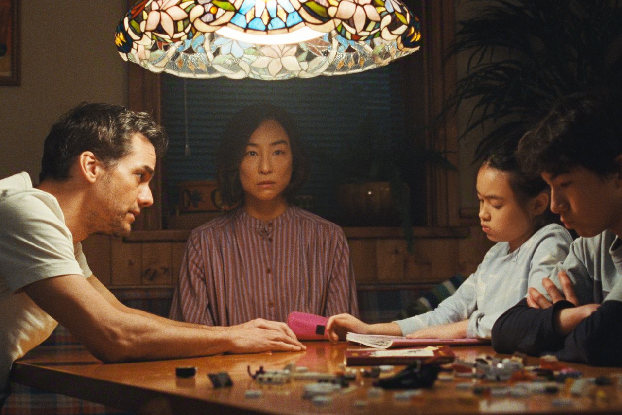 Greta Lee And Wagner Moura Are Parents Trapped In Their Home For Years greta-lee-and-wagner-moura-are-parents-trapped-in-their-home-for-years