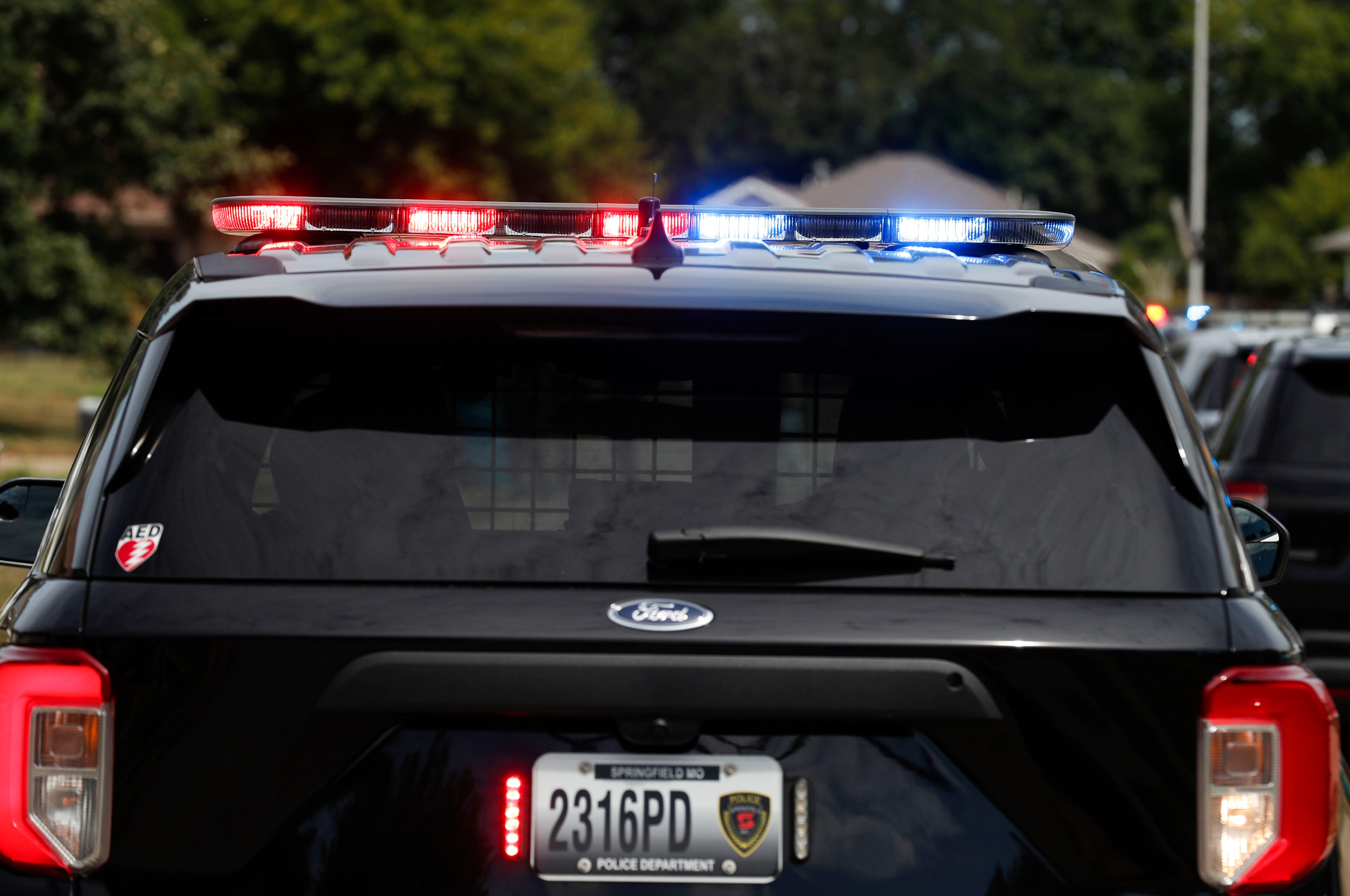 Man dies after being ejected from car in Springfield I-44 crash - AOL