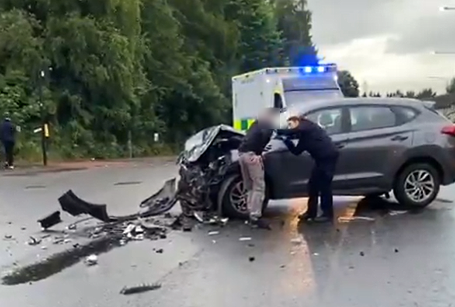 Patient dies and three people injured after ambulance and car crash - AOL