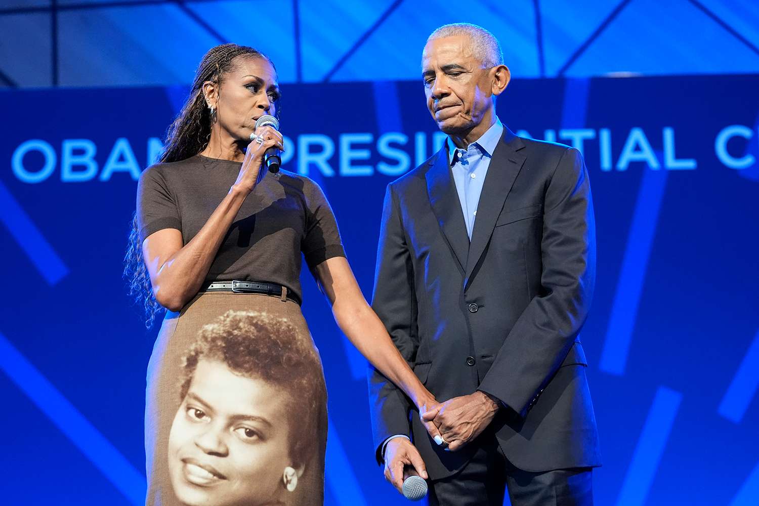 Michelle Obama Honors Late Mother Marian Robinson By Wearing Her michelle-obama-honors-late-mother-marian-robinson-by-wearing-her
