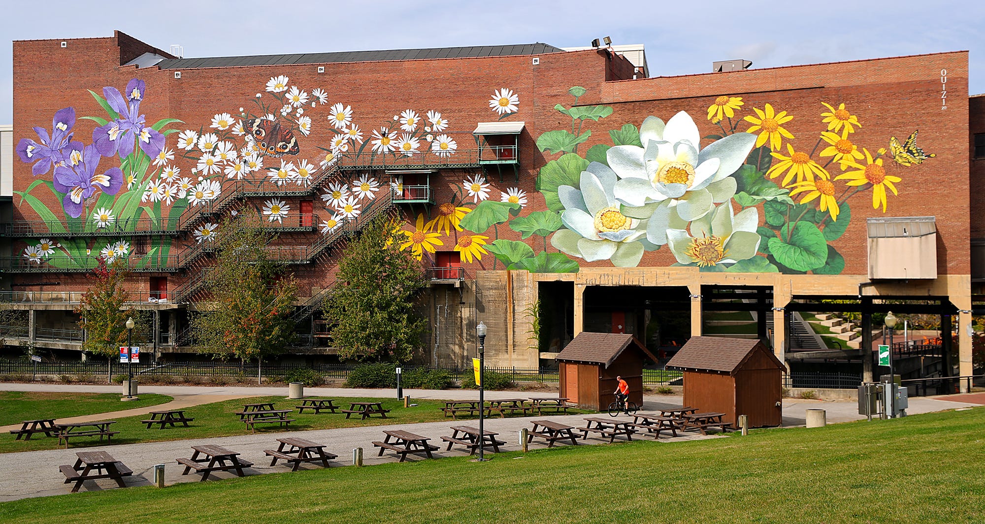 Is Akron bouncing back? Affordability, amenities lure new residents - AOL