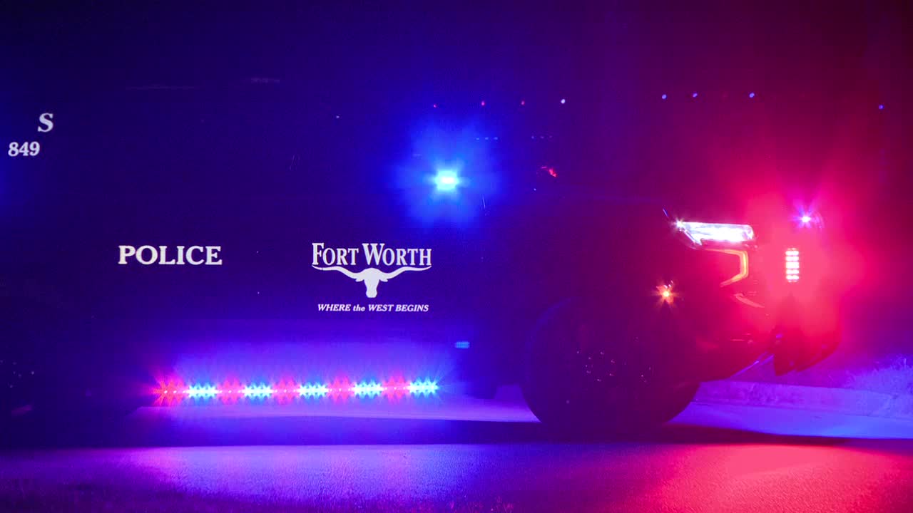 Man found dead after Fort Worth park shooting; suspect at large - AOL