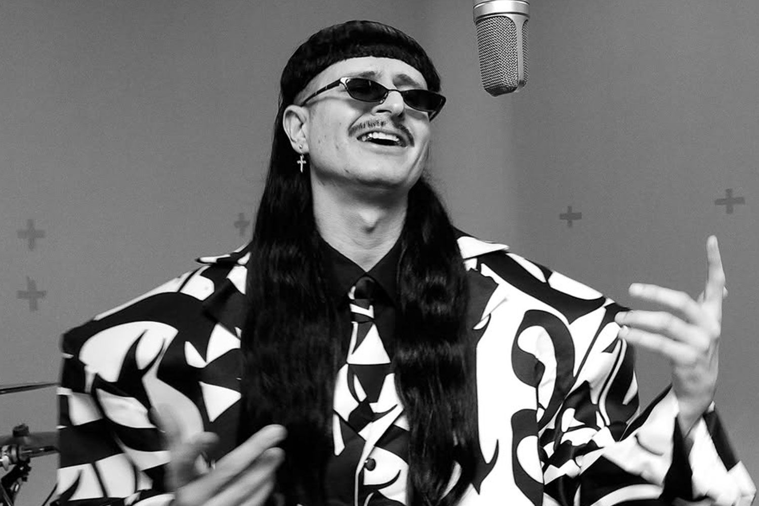Oliver Tree Signer Rip Oliver Tree's Team Shares How They Are Honoring Late Singer's Final ...