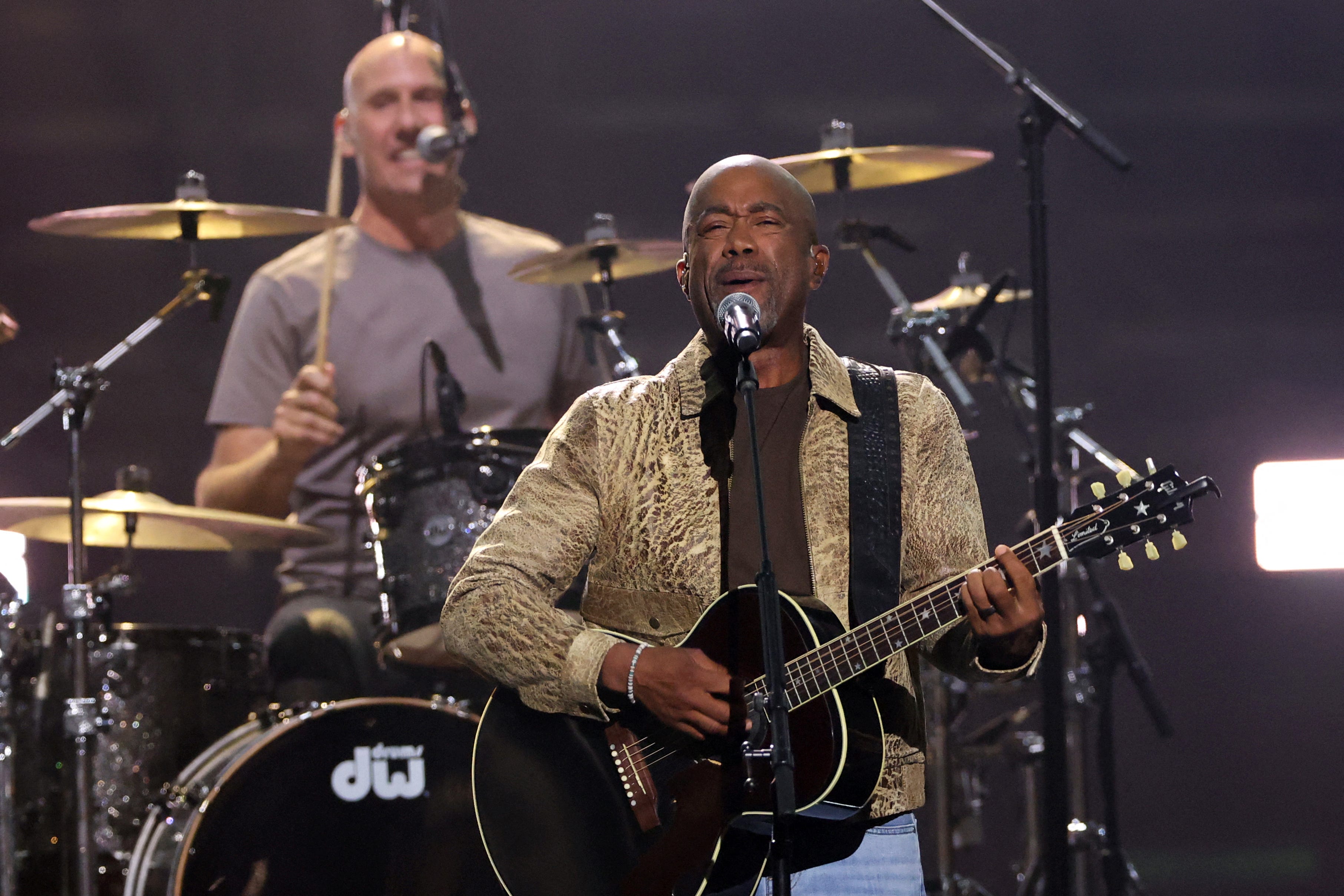 Darius Rucker Cooking The surprising ingredient Darius Rucker adds to his Cincinnati chili - AOL