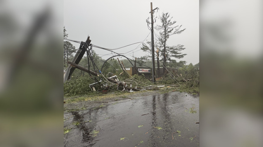 Severe thunderstorm watch, warning issued for DMV - AOL
