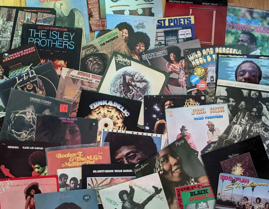 14 Vintage Images of Seventies Record Shops - AOL