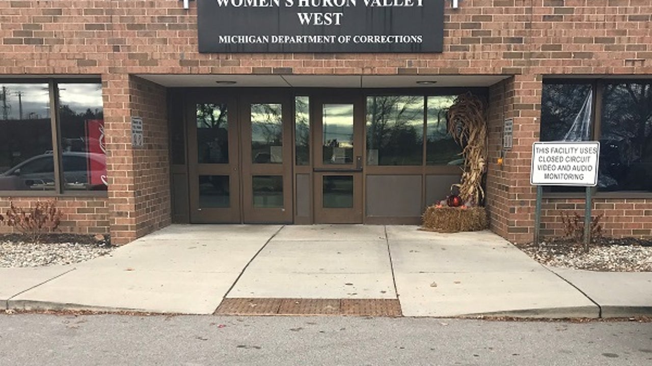 Former Michigan prison officer sentenced for criminal sexual conduct - AOL