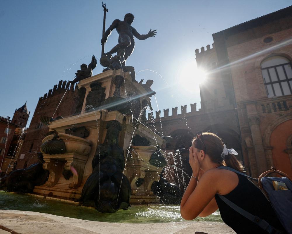 Two children found dead in car in France as heatwave hits Europe - AOL