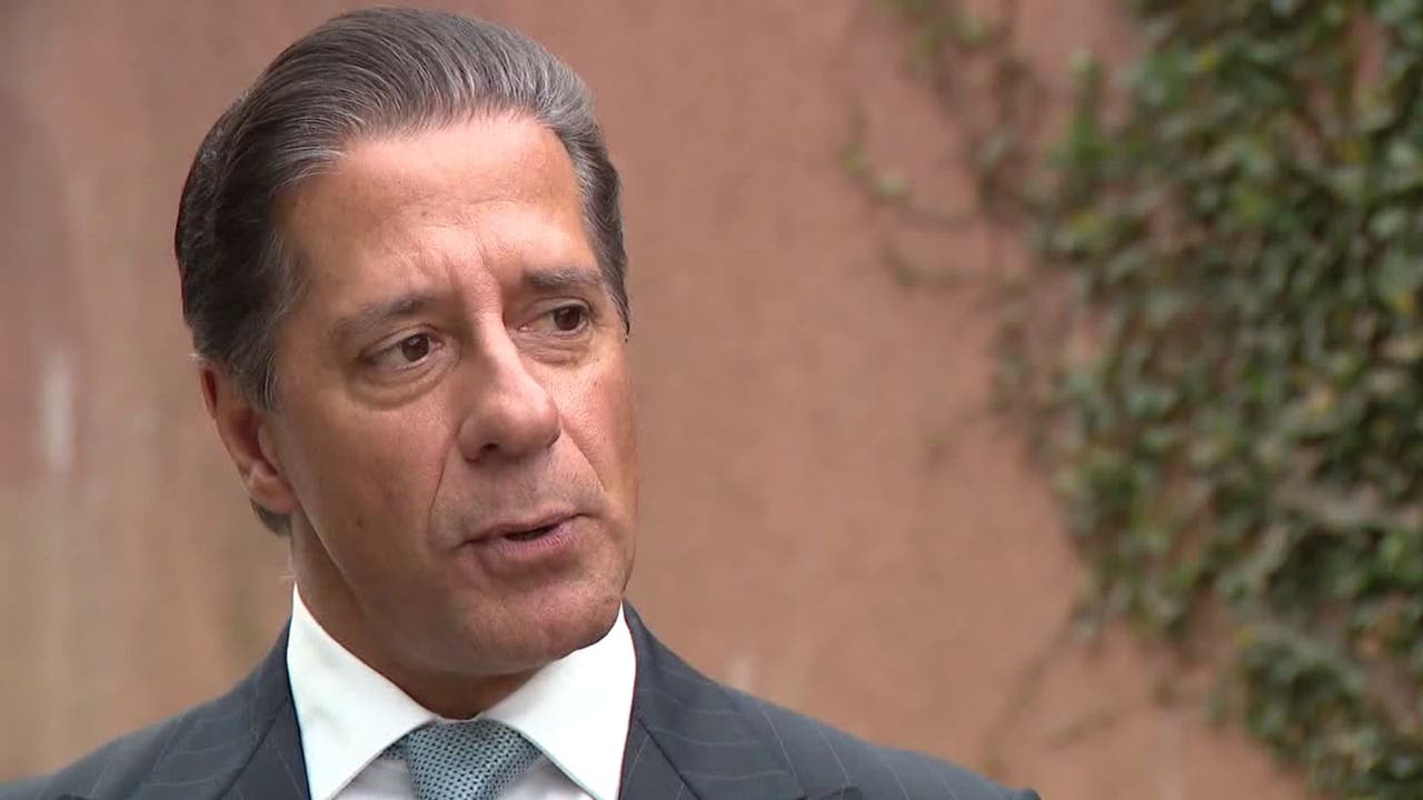 LAUSD Superintendent Alberto Carvalho resigns amid FBI investigation - AOL