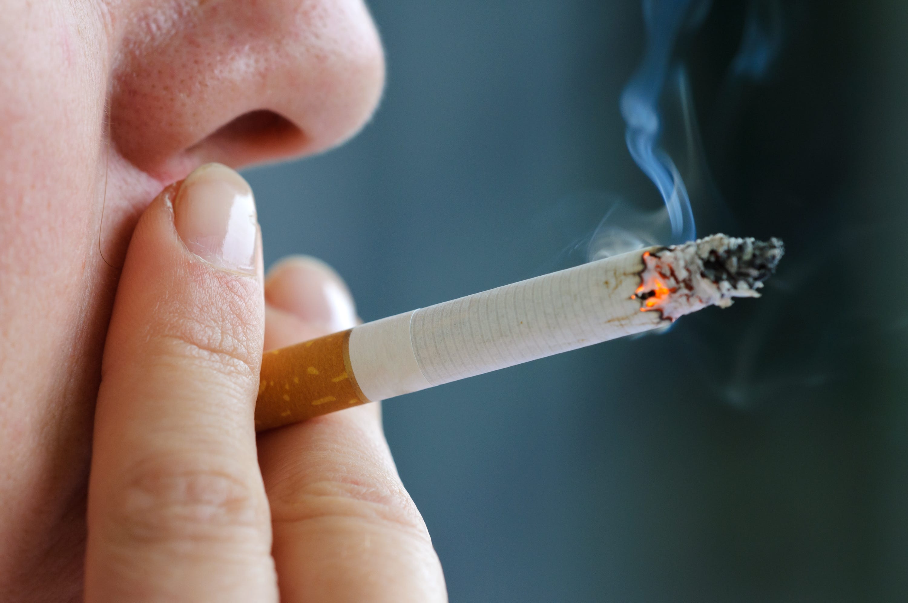 cigarette chemicals and their effects Cigarette smoke components and their pathological effects: Cigarette
