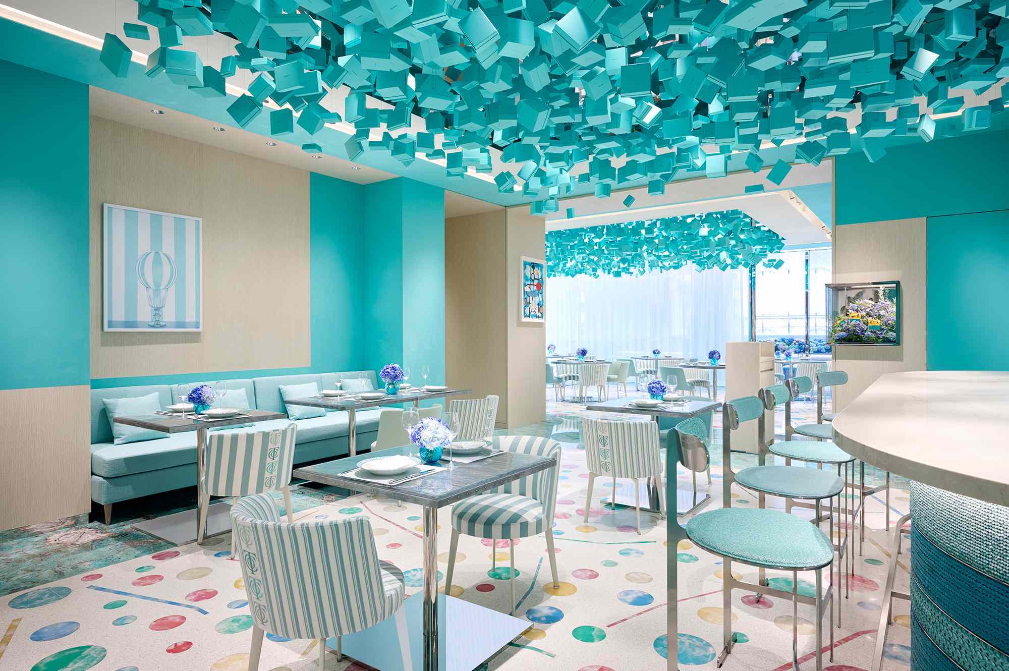 Inside Tokyo's Tiffany Blue Box Café, Where Breakfast Is