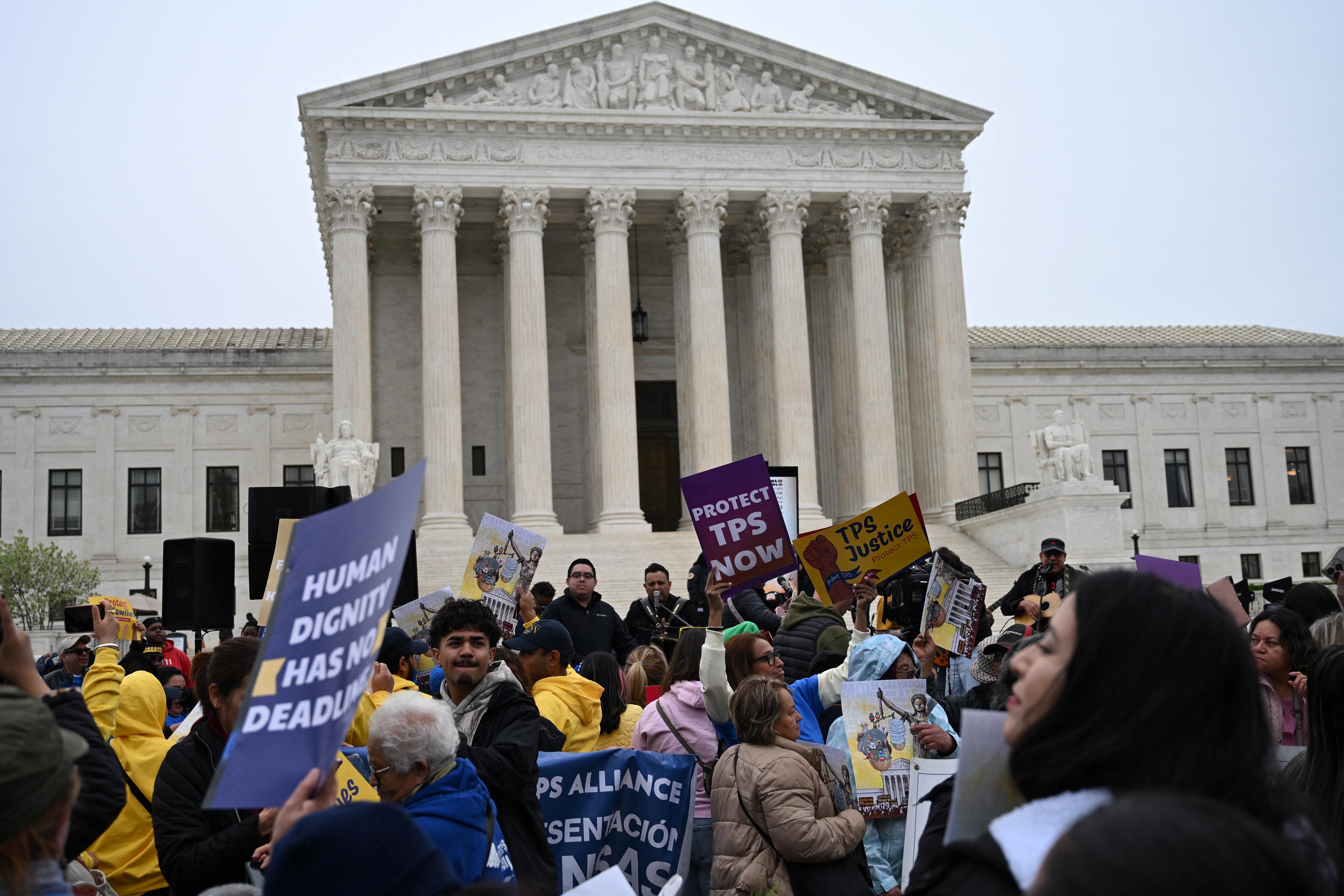 Supreme Court lets Trump strip deportation protections from Syrians ...