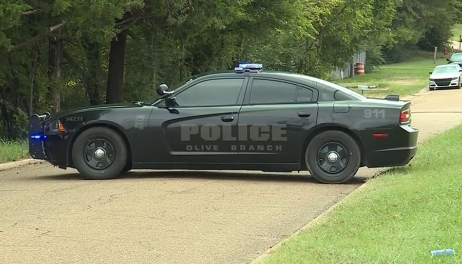 Man dead, woman injured after shooting in Olive Branch - AOL