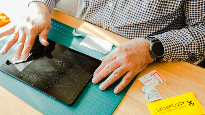 Here's Why Tempered Glass Screen Protectors Are Always Better Than ...
