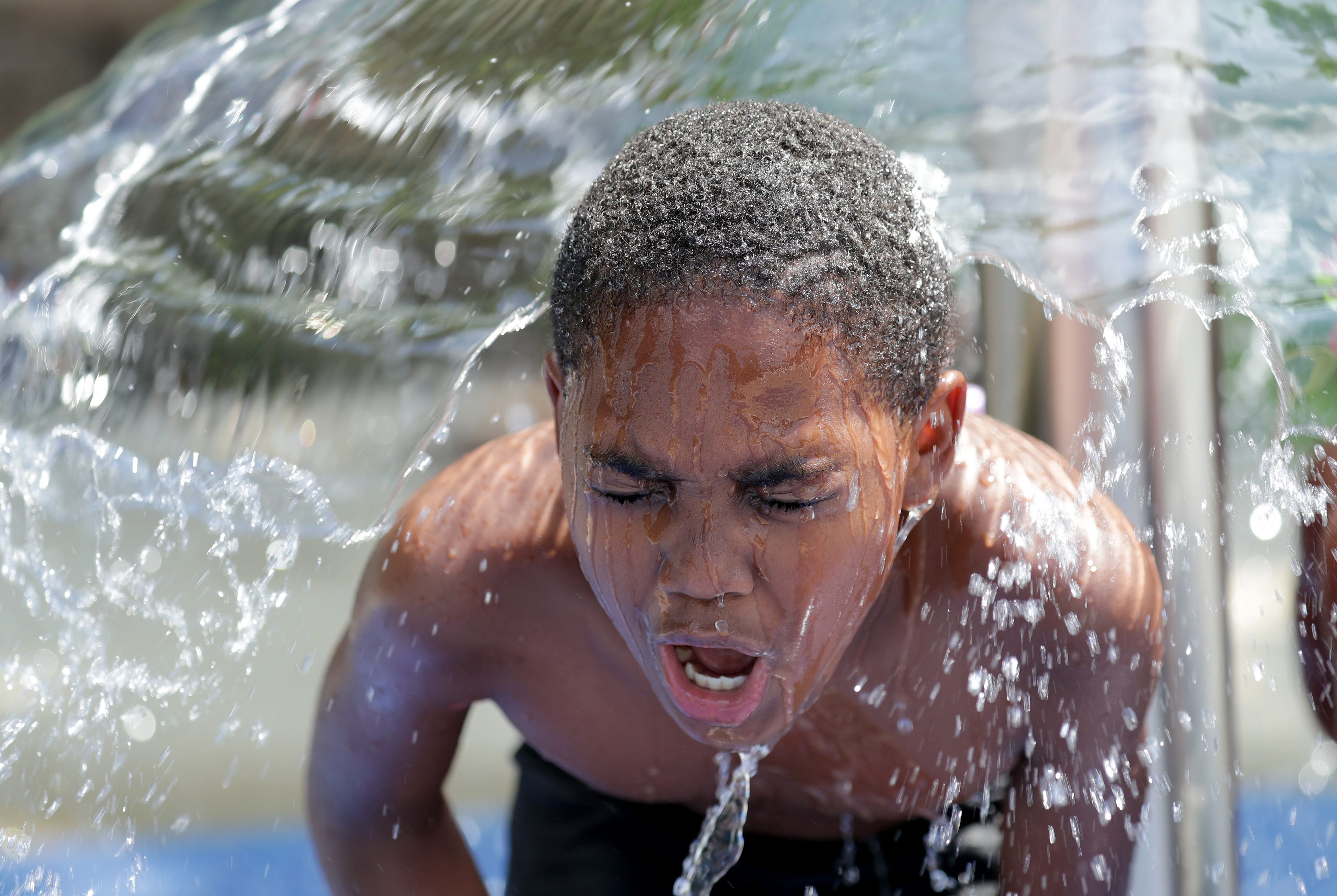 Nearly all of Wisconsin is under an extreme heat warning Monday, NWS ...