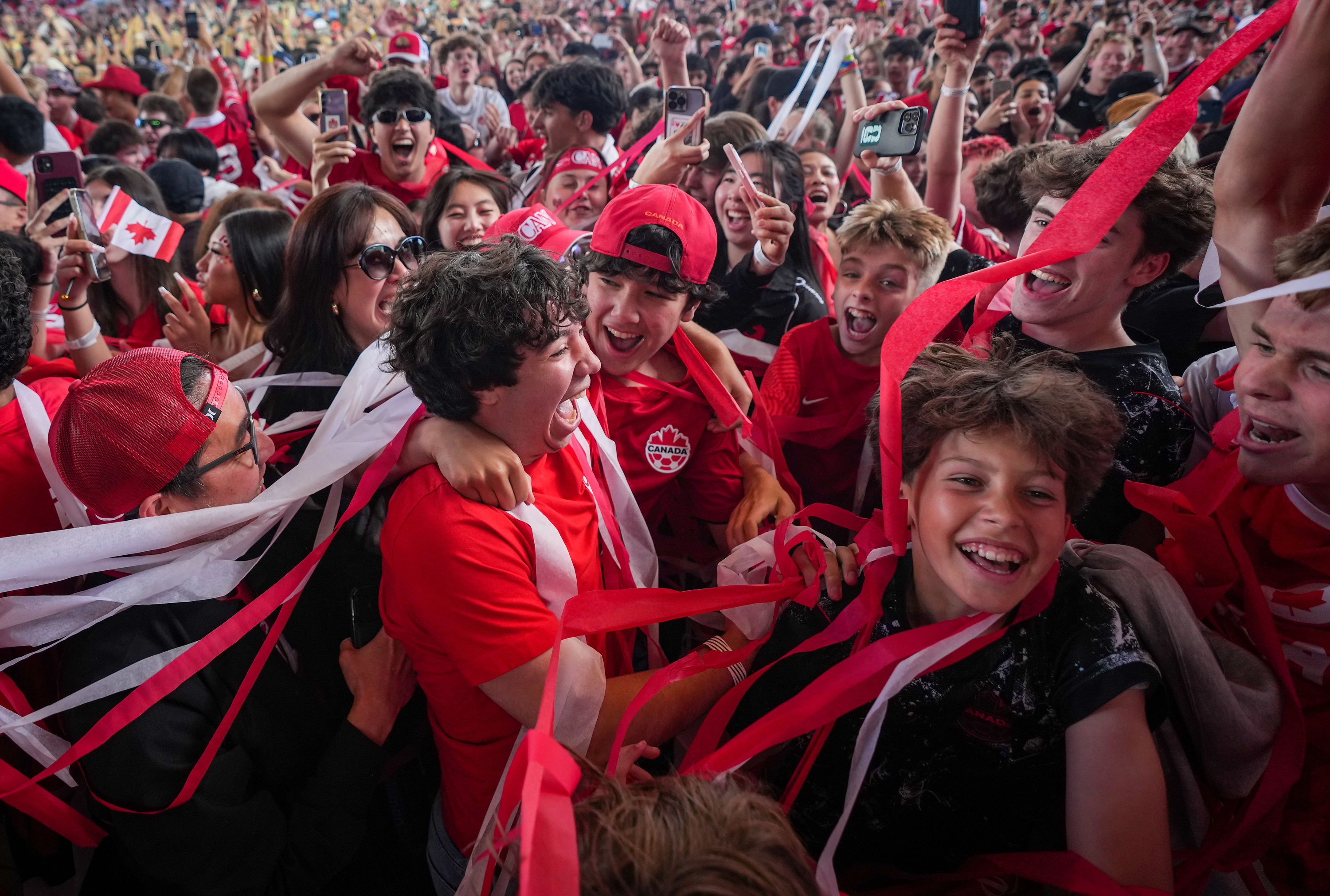New Photo - Eustáquio's foot delivers late strike for Canada’s first World Cup knockout win
