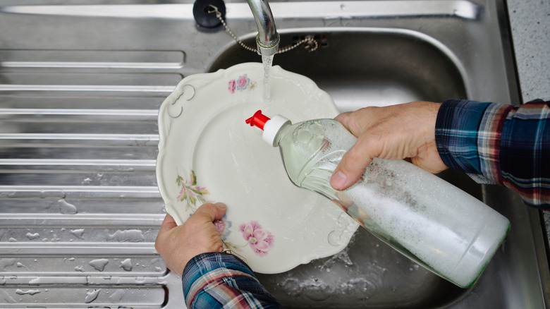 The Best Way To Remove Stains From Fine China Is Hiding In Your ...