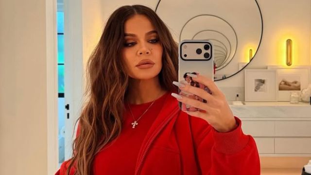 khloe kardashian t shirt dress WornOnTV: Khloe's yellow textured mini dress on The Kardashians | Khloe Kardashian