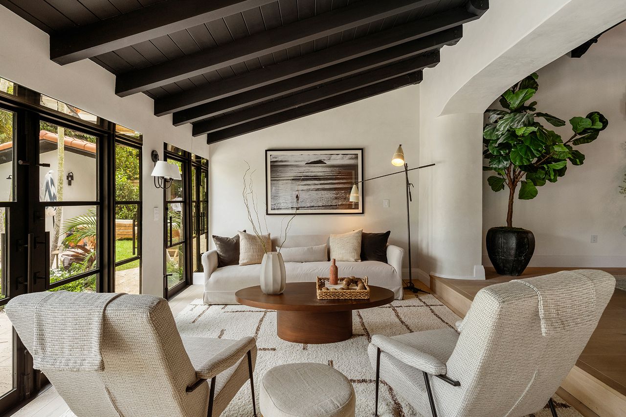 Celebrity Realtor Josh Flagg Lists Miami Mansion for $10 MillionCredit: Zoltan Luxe Hunters