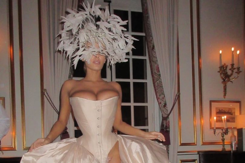 Bianca Censori Puts On Mask For Yet Another Fashion Stunt With Kanye West