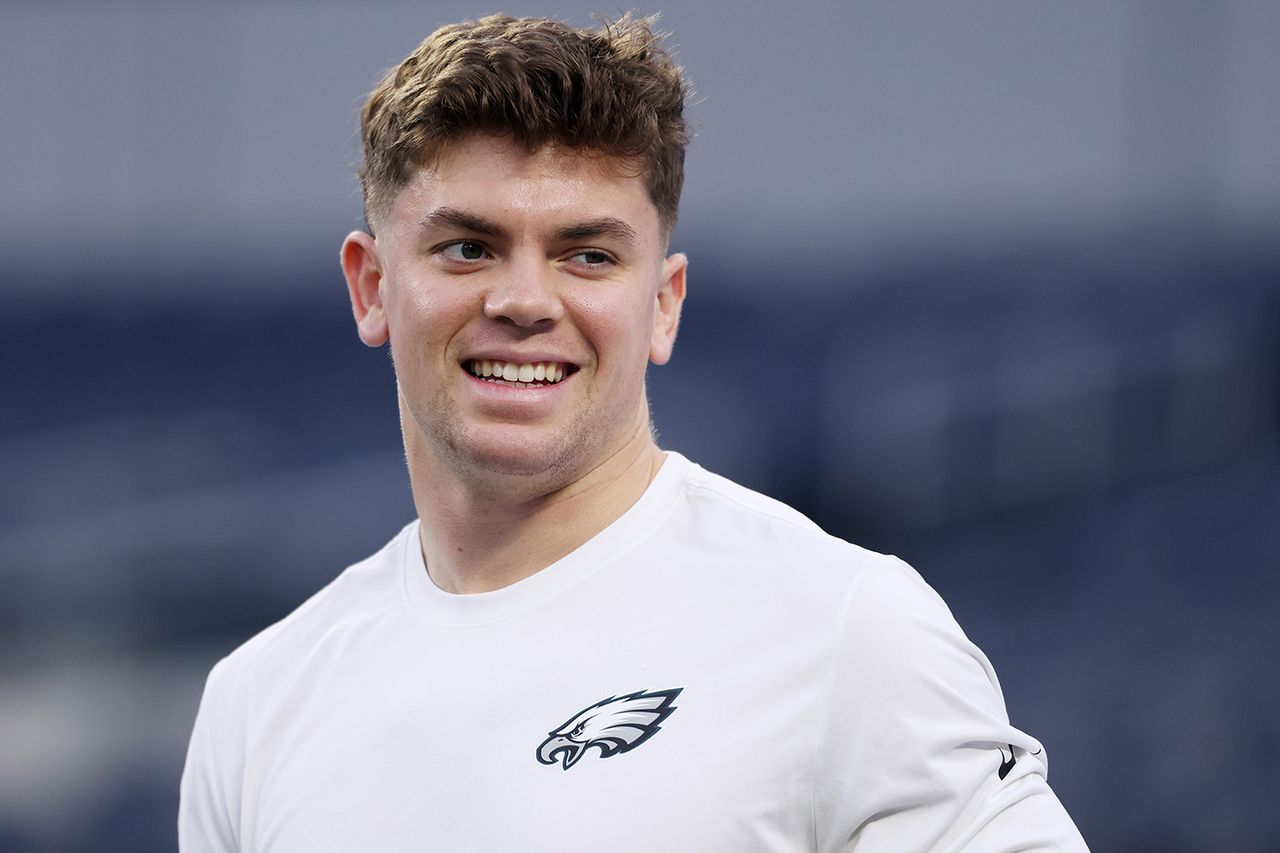 Eagles’ Cooper DeJean Defends Romance with Cowboys Cheerleader Abby