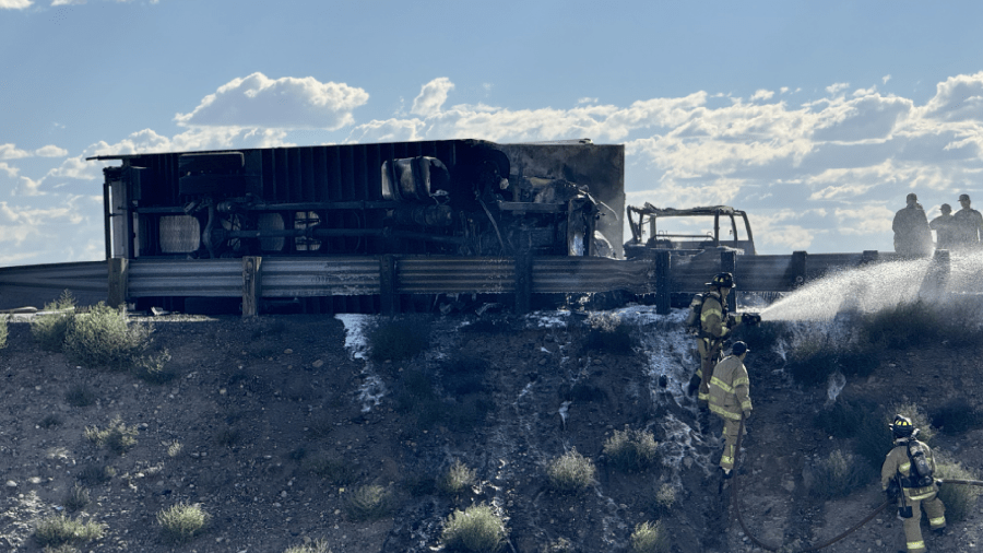 Four injured after crash on I-25 in Albuquerque - AOL