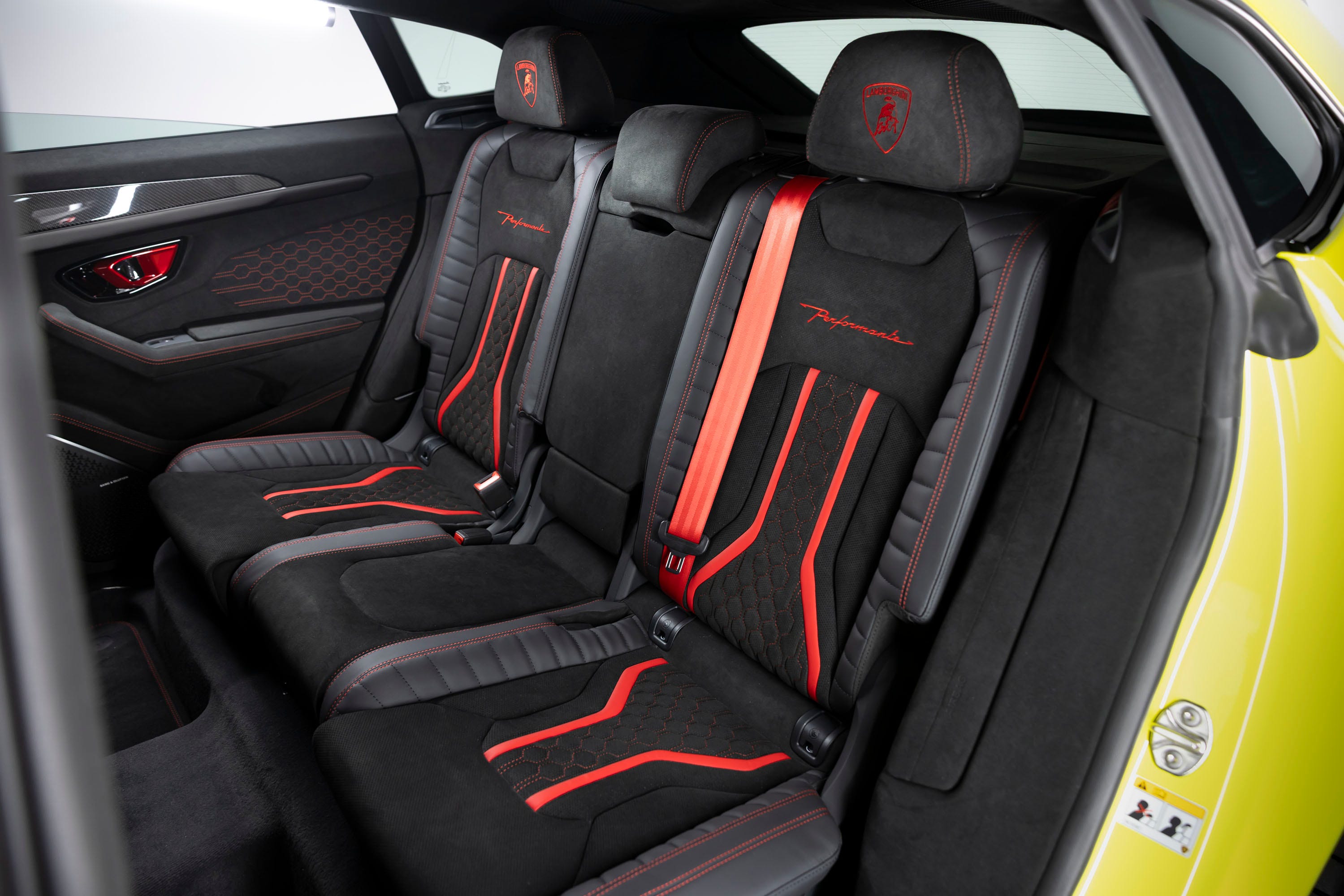 View Interior Photos Of The 2027 Lamborghini Urus SE Performante AOL