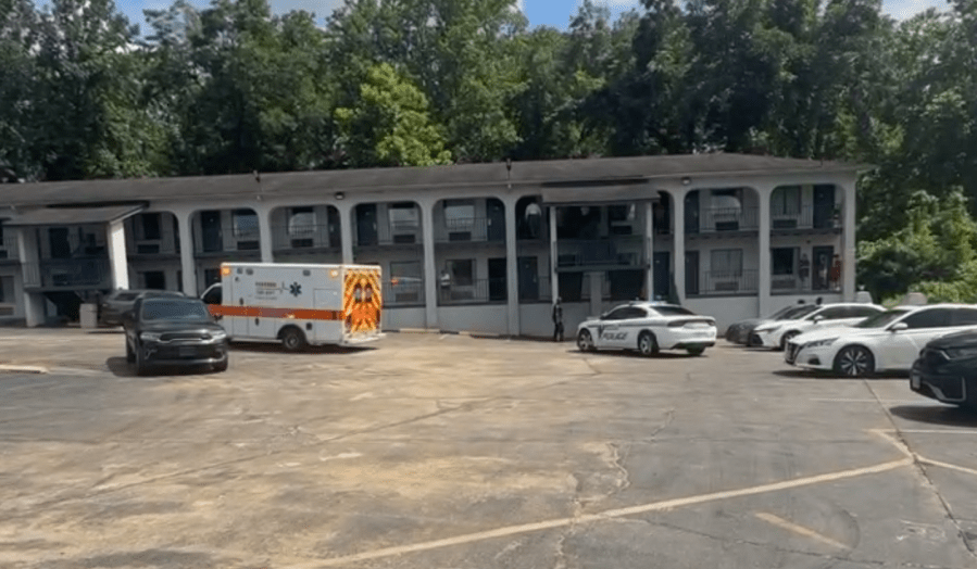 Vicksburg police arrest multiple suspects at Motel 6 - AOL