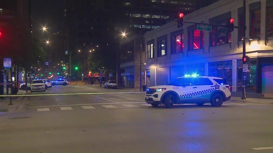 1 killed, 1 injured in overnight shooting in River North - AOL