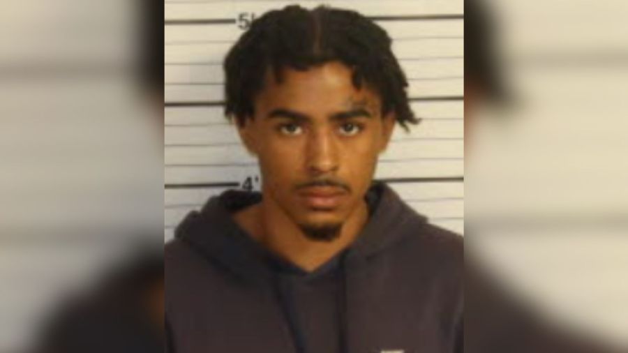 Teen charged after deadly car deal shooting in Frayser - AOL