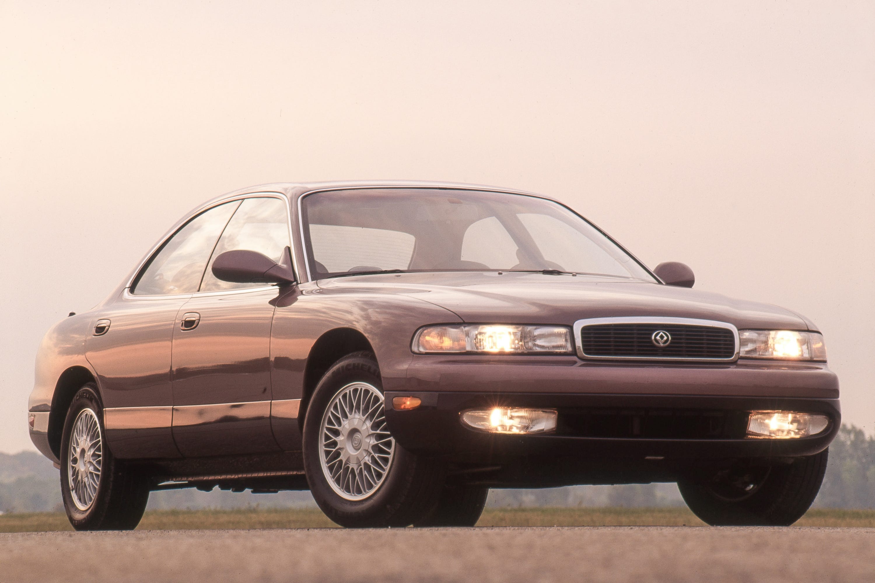 rusifa出品 A Photo Tour of the 1992 Mazda 929 - AOL