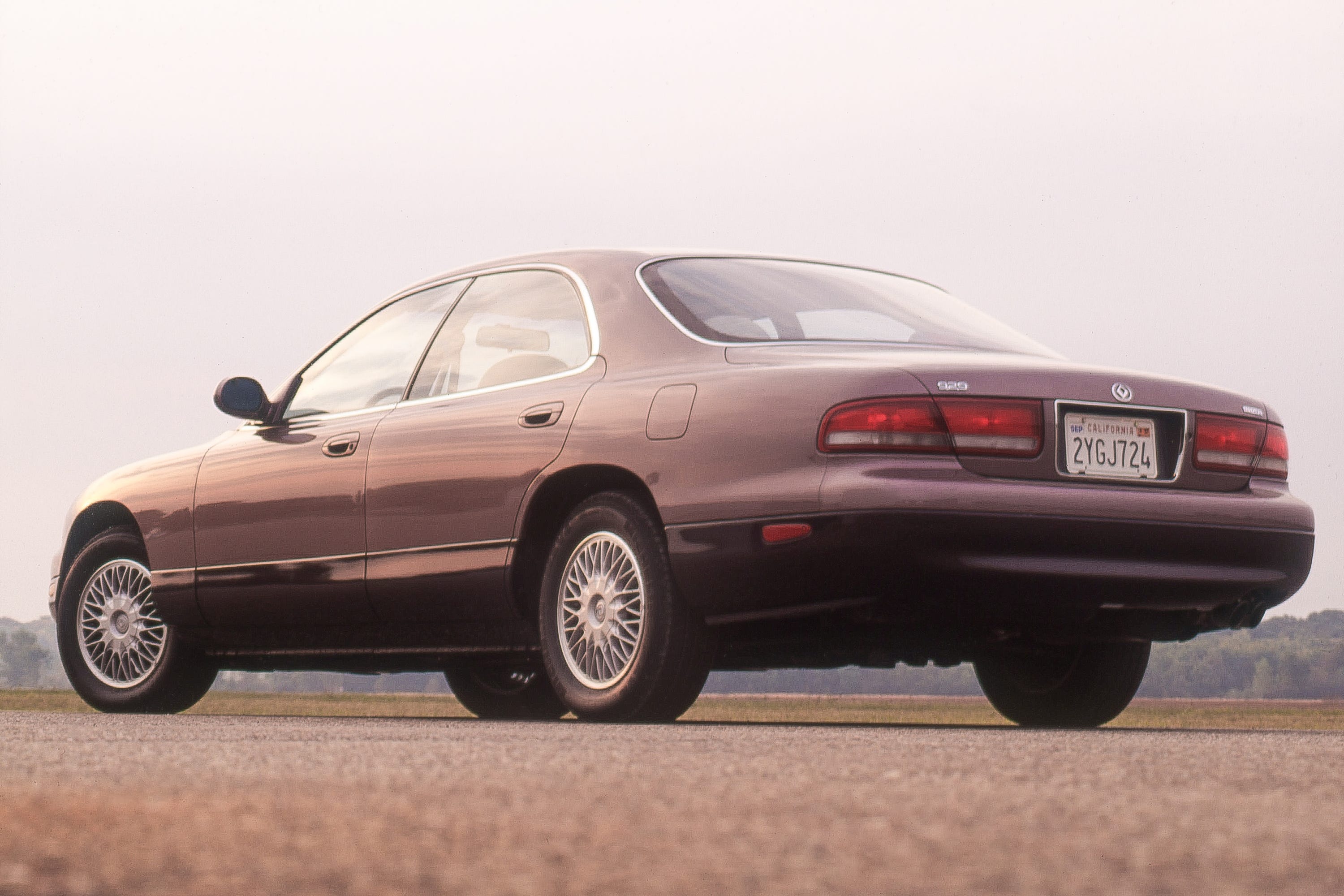 A Photo Tour of the 1992 Mazda 929 - AOL