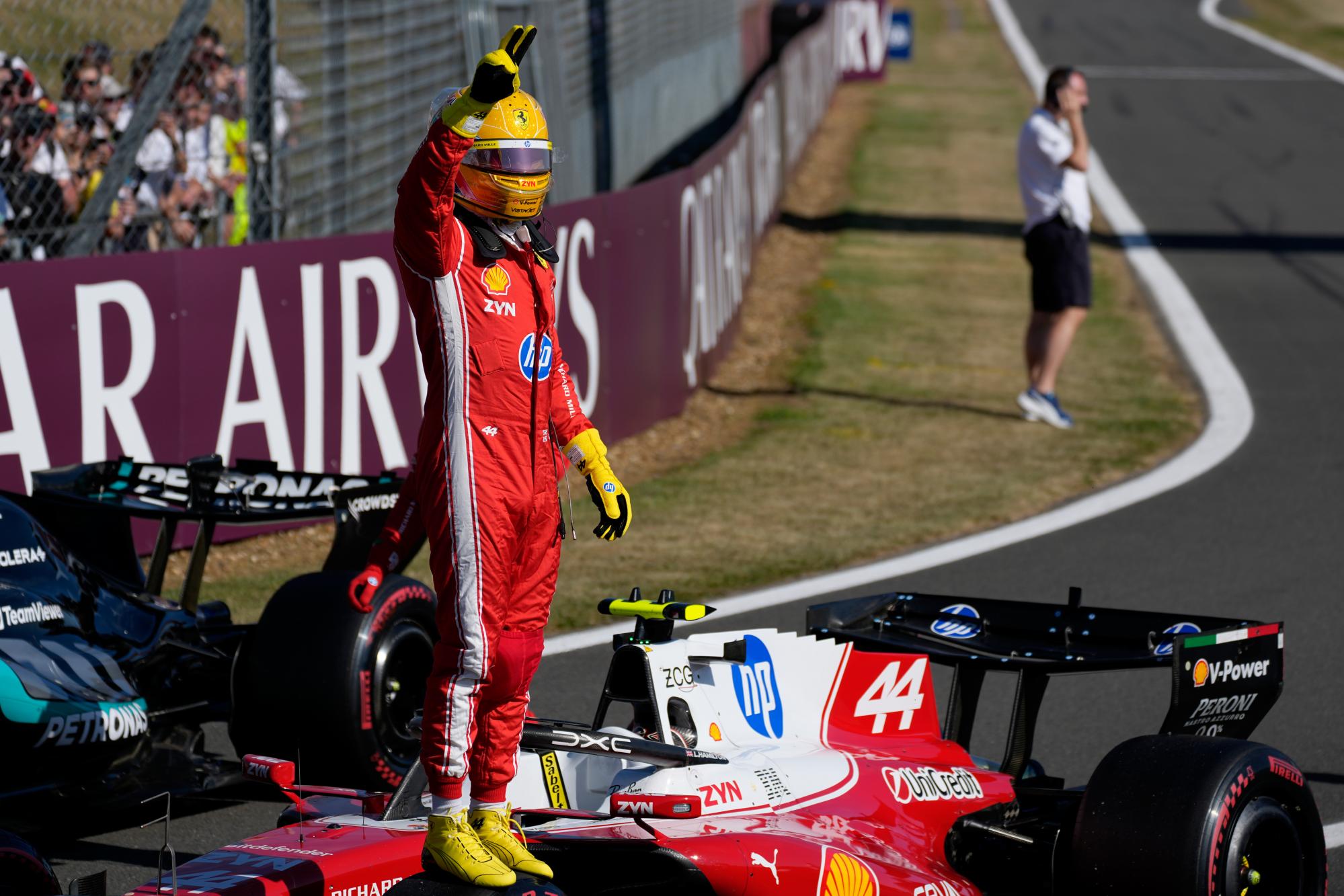 Lewis Hamilton delights home crowd with pole position for British GP ...