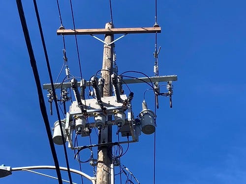 Thousands in Summit County lose power during heat wave - AOL