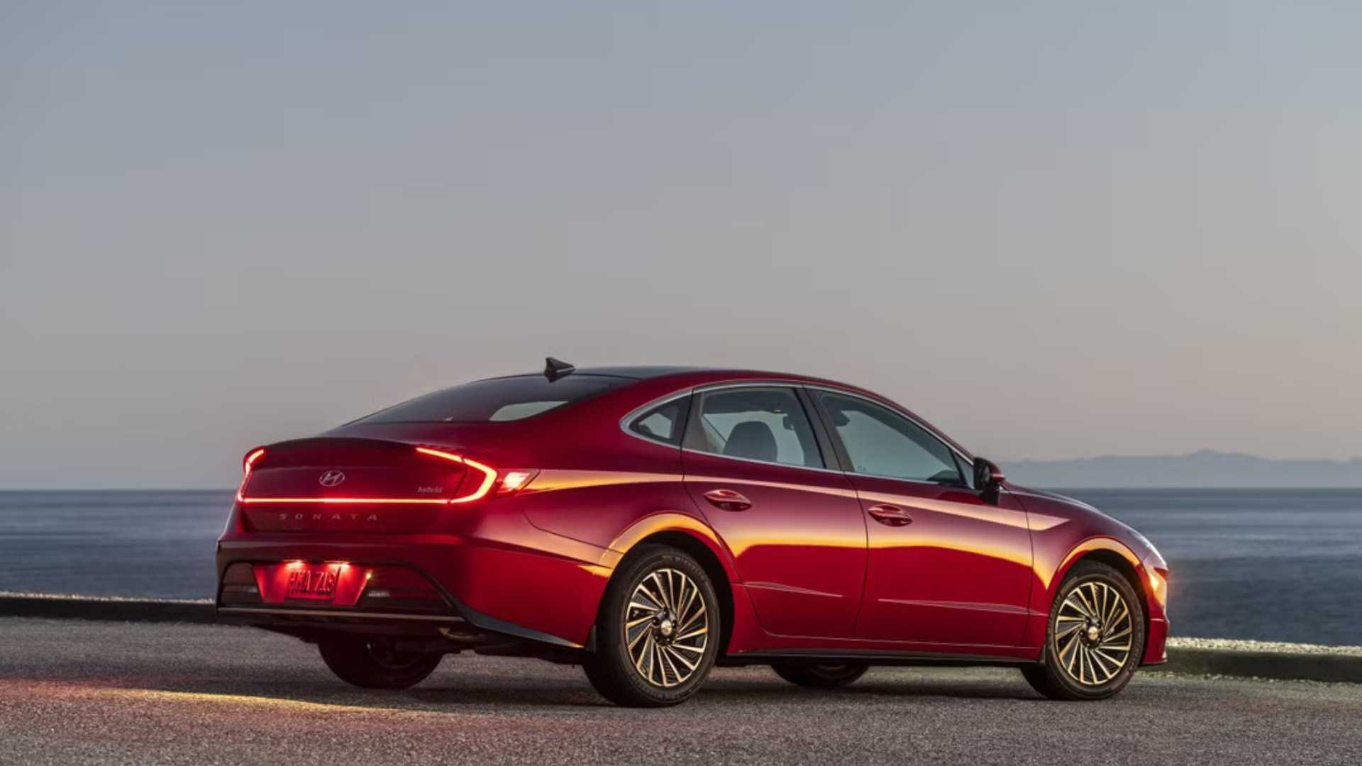 Hyundai Sonata Hybrid 4 iz 2021