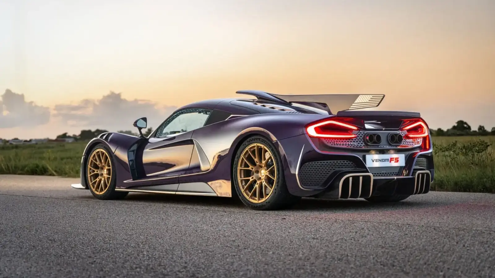 Hennessey Unleashes Wild 2,031-HP Venom F5-M With a Gated Manual - AOL