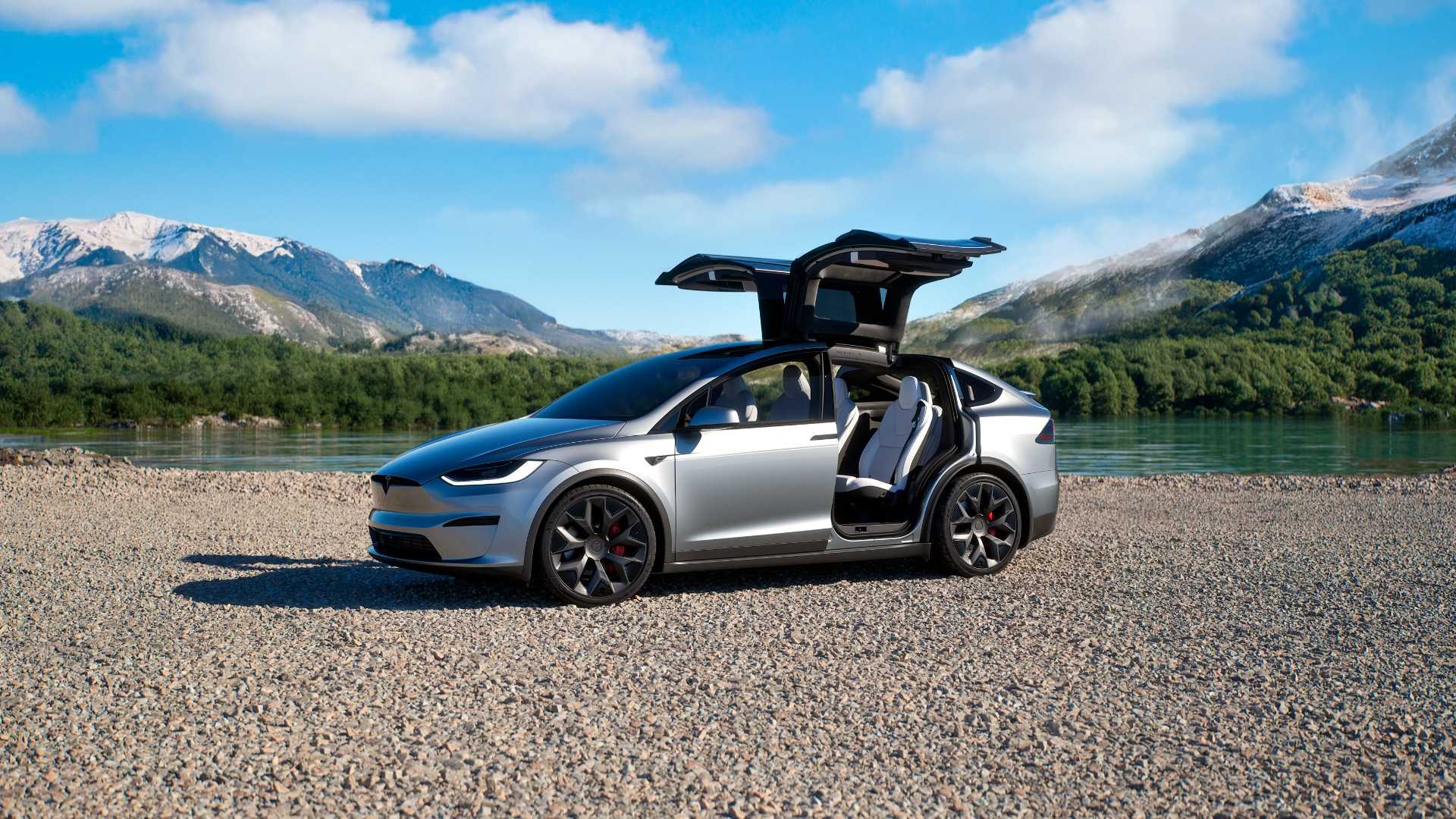 2025 Tesla Model X side, falcon doors open